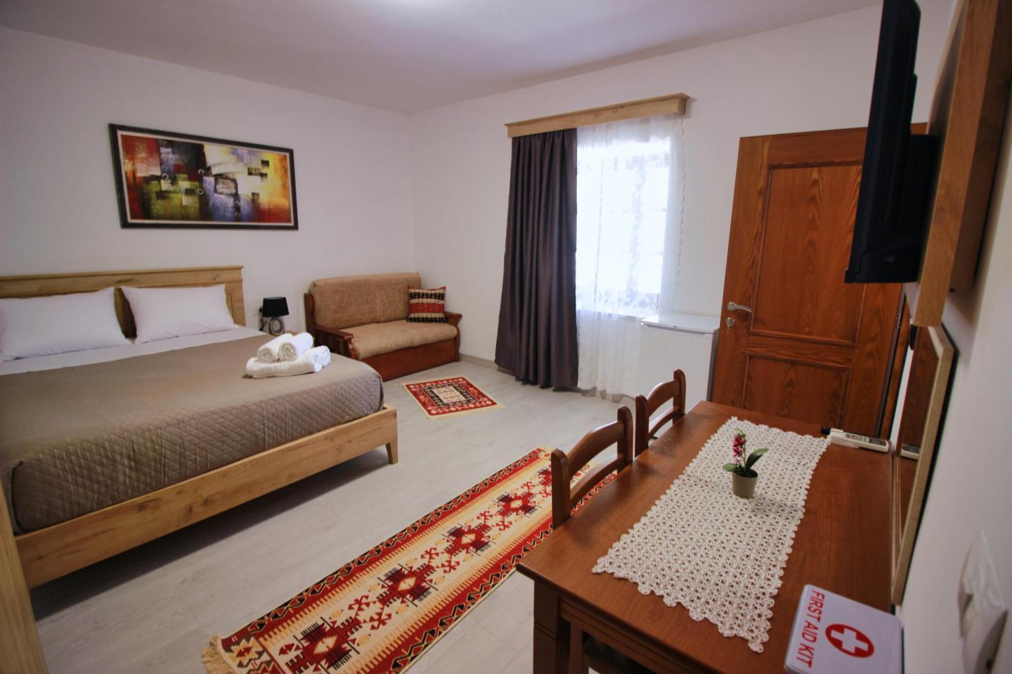 Emblematic House 4 Homestay *